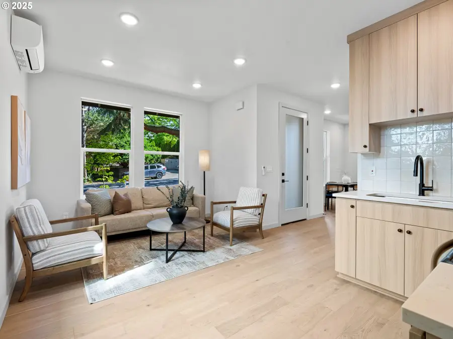 1610 SE Morrison St #1, Portland, OR 97214 - Image #3