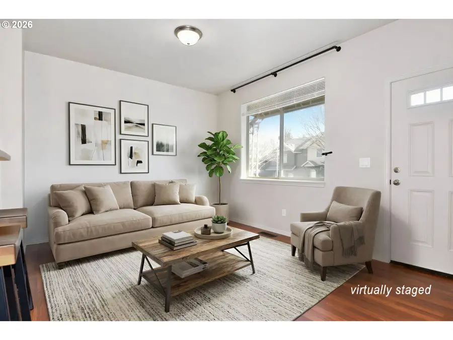 38545 Cascadia Village Dr, Sandy, OR 97055 - #2