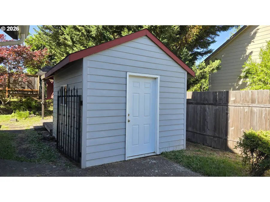 2419 NW Anthony Ct, McMinnville, OR 97128 - #3