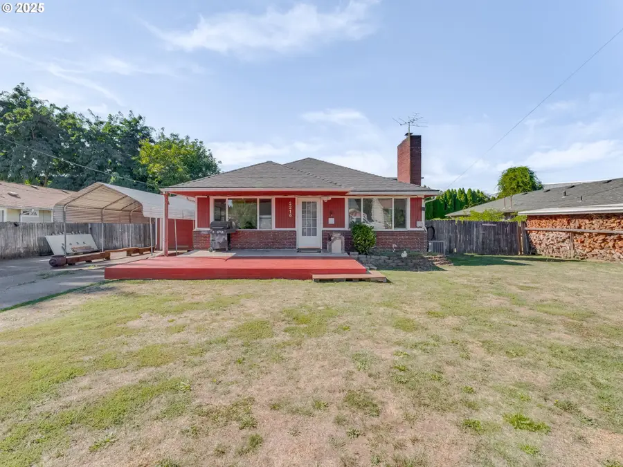 2216 Thompson Ave, Vancouver, WA 98660 - Image #2
