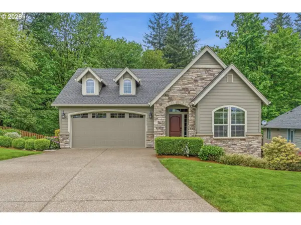 9279 SE Grace Cir, HappyValley, OR 97086