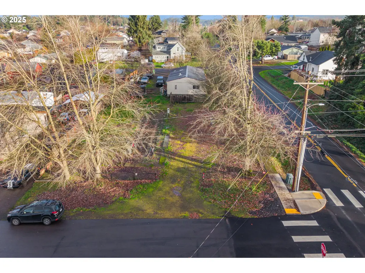 160 E 7th St, Lafayette, OR 97127 - Image #1