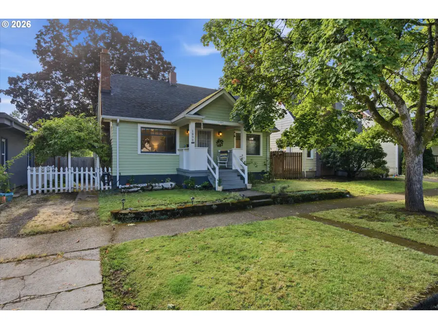 1890 Cottage St, Salem, OR 97301 - #2