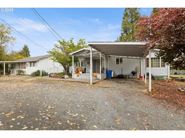 2414 Brockway Rd, Winston, OR 97496