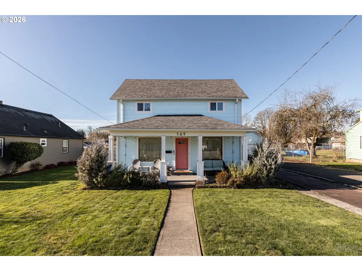 169 N Vernonia Rd, Saint Helens, OR 97051 - #1