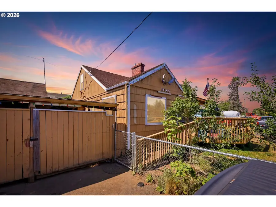 14144 SE Powell Blvd, Portland, OR 97236 - #3