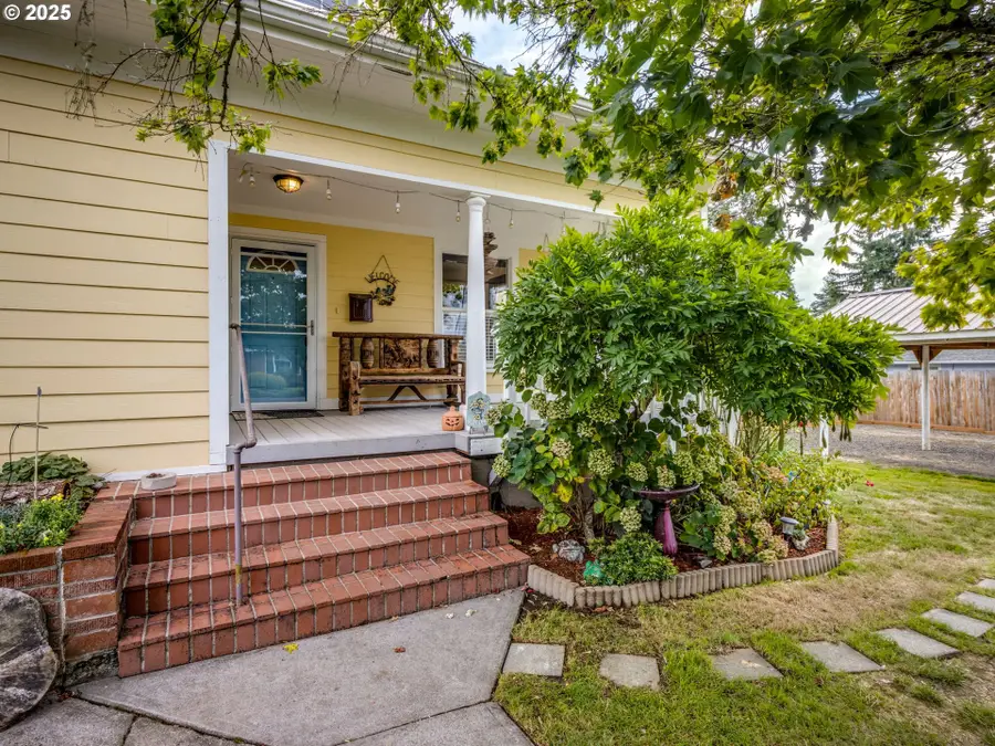 1833 D St, Forest Grove, OR 97116 - Image #3