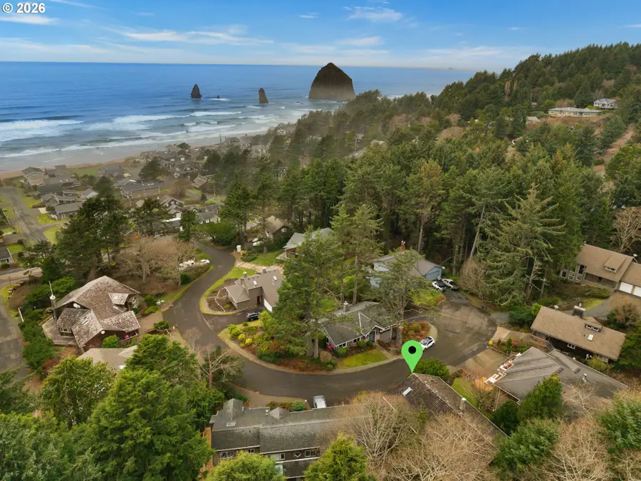 163 Amber Ln, Cannon Beach, OR 97110 - #2