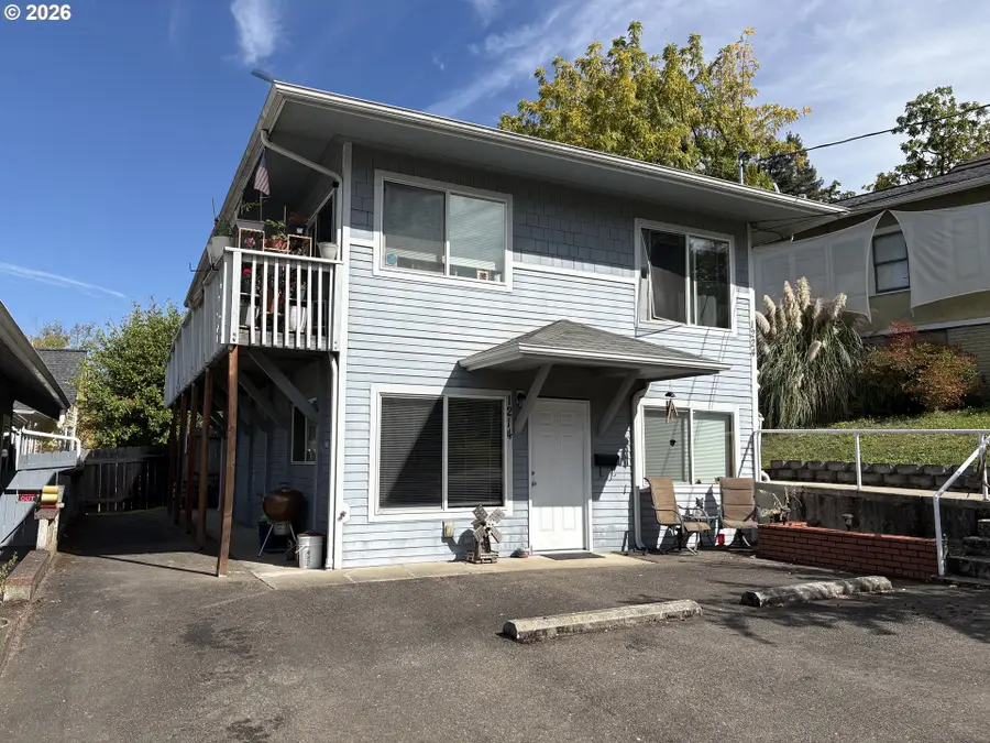 1214 SE Overlook Ave, Roseburg, OR 97470 - #2