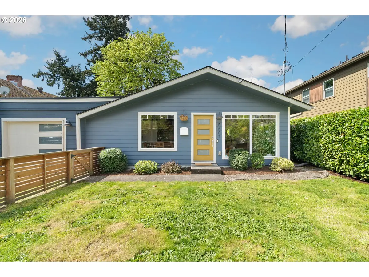 8607 N Wayland Ave, Portland, OR 97203 - #1