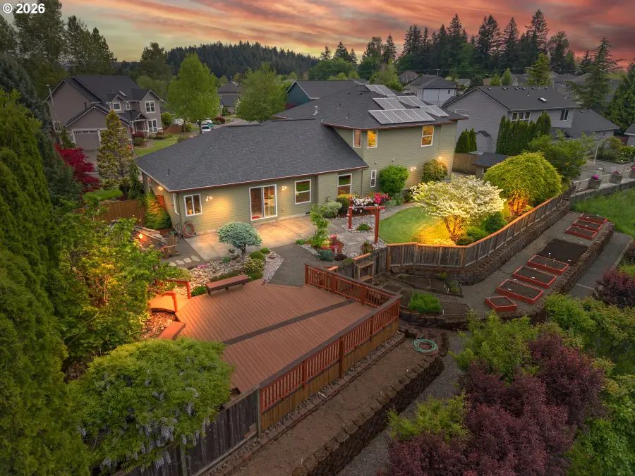 366 SW 37th Cir, Gresham, OR 97080 - #2