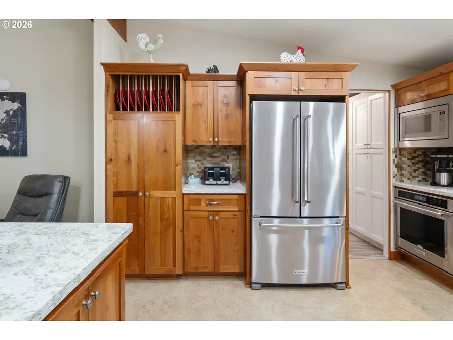1093 S Grayling St, Rockaway Beach, OR 97136 - #3