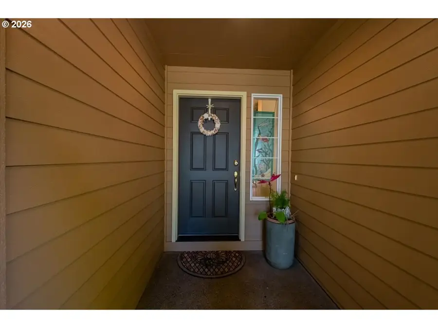 5331 Woodscape Dr, Salem, OR 97306 - #3
