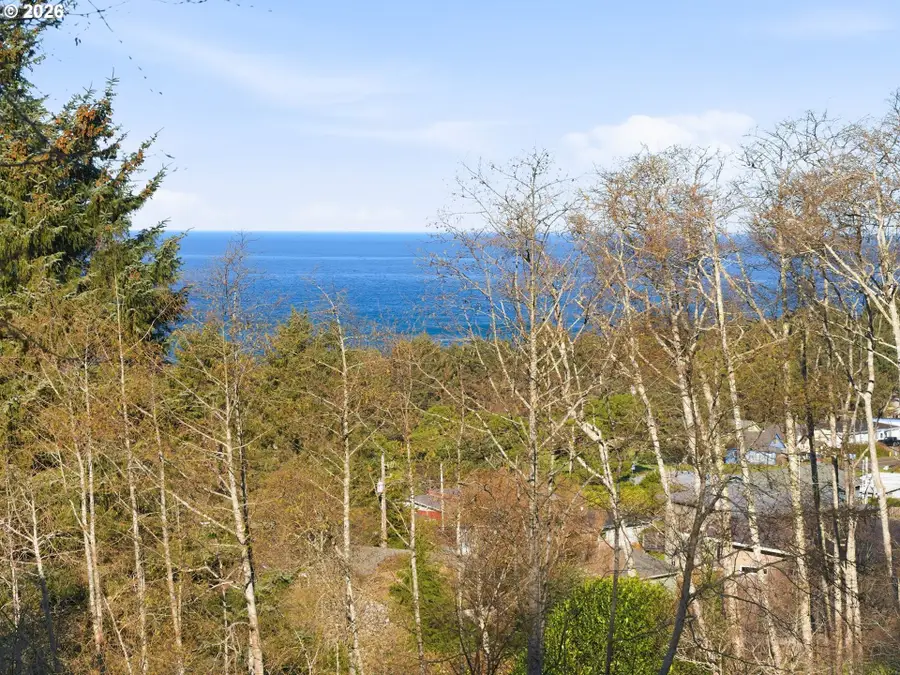 3 Saki Ln, Yachats, OR 97498 - Image #3