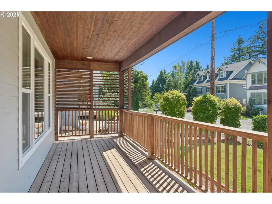 8274 SW 47th Ave, Portland, OR 97219 - Image #2