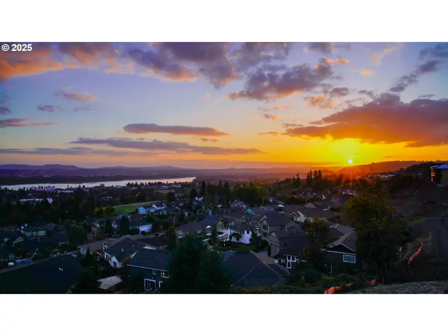 580 N Y St, Washougal, WA 98671 - Image #2