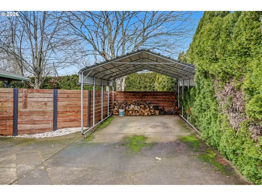 4935 S Centurian Ct, Salem, OR 97302 - #2