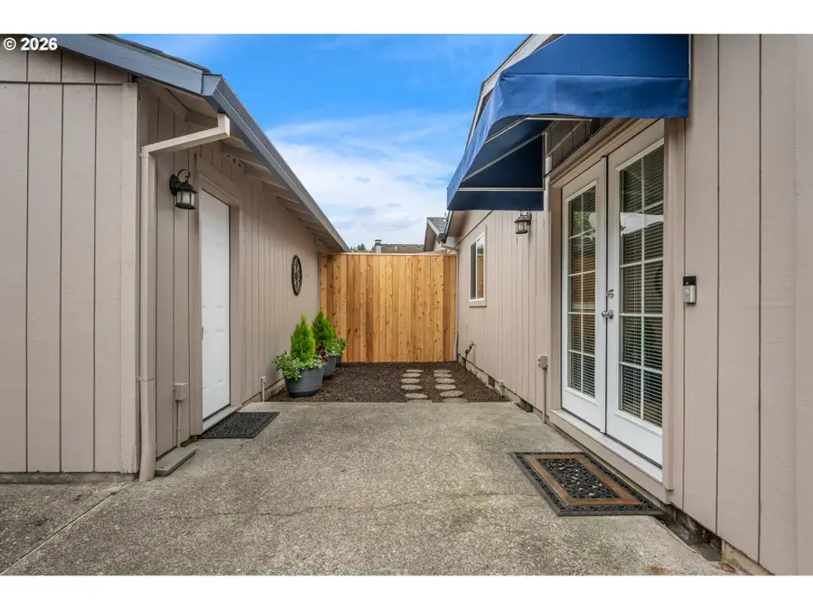 13885 SW 104th Ave, Tigard, OR 97223 - #3