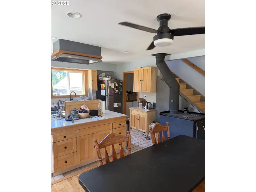 20285 Derrick Rd, Cloverdale, OR 97112 - #2
