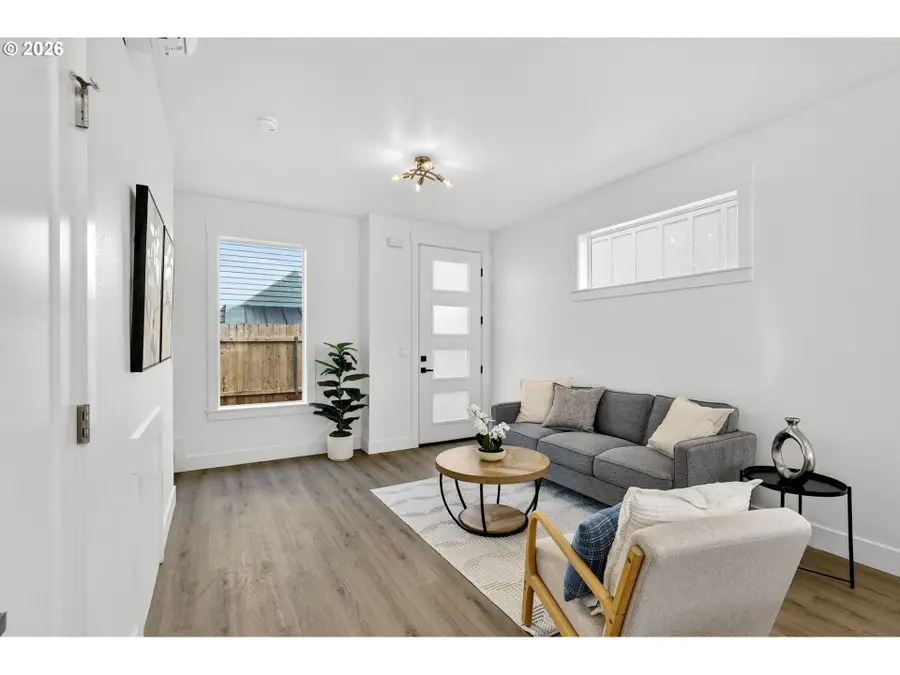 5228 SE Knapp, Portland, OR 97206 - #3