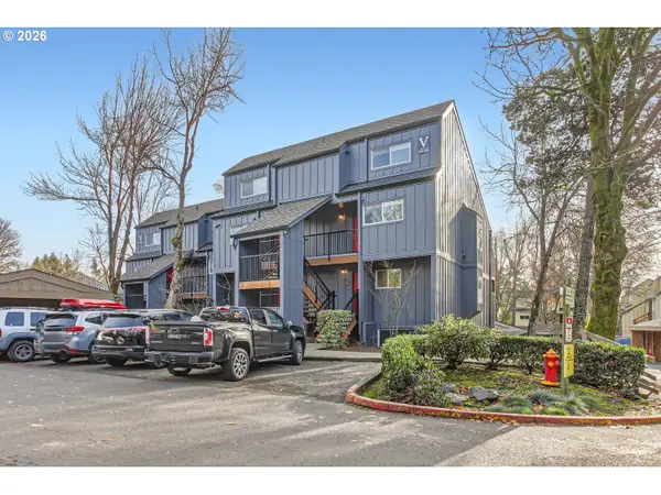 4 Touchstone #143, LakeOswego, OR 97035