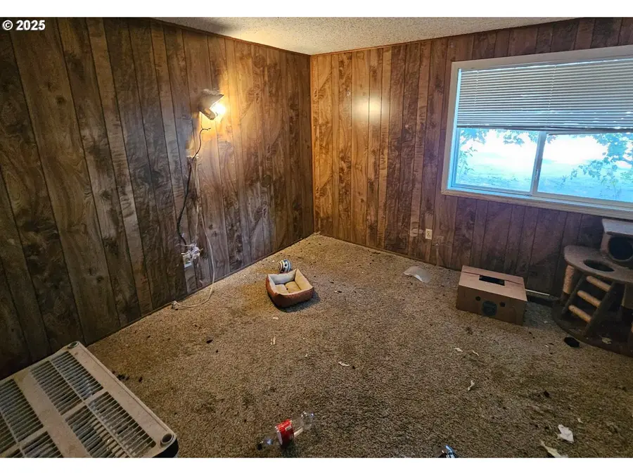 18896 Lafayette Ave, Oregon City, OR 97045 - Image #2