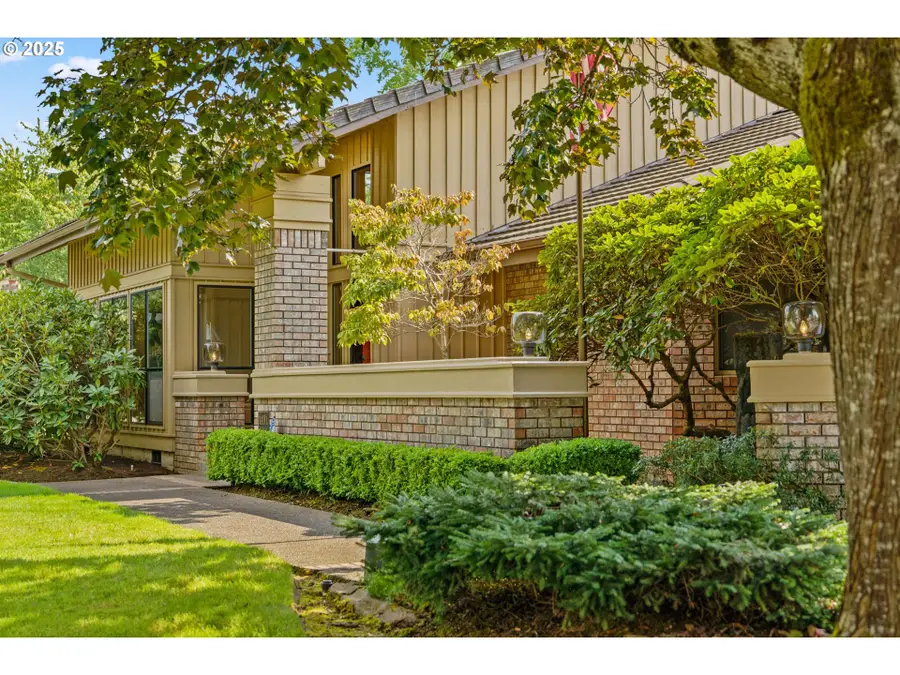 1491 Victorian Way, Eugene, OR 97401 - Image #2