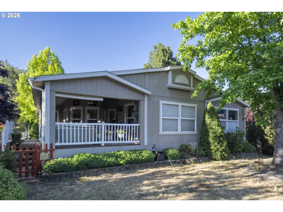 1525 Braunda Dr, Roseburg, OR 97471 - #2