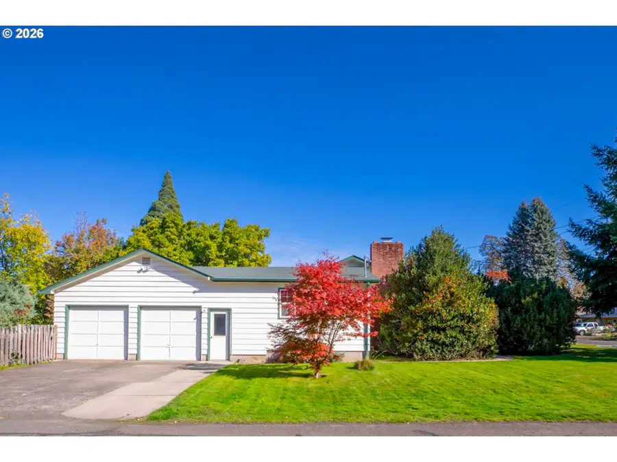 395 Hawthorne Ave, Eugene, OR 97404 - #2