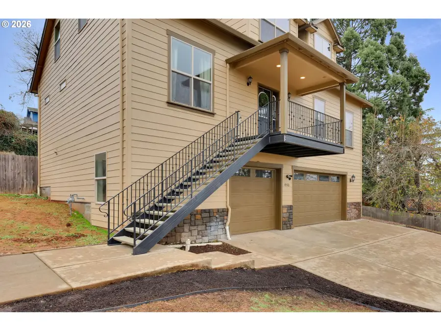 1930 Hawkins Ln, Eugene, OR 97405 - #2