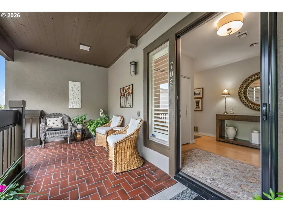 706 NW Westover Ter, Portland, OR 97210 - #2