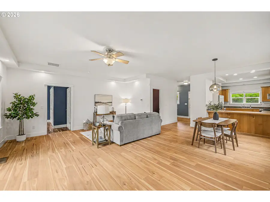 159 Crocker Ln, Eugene, OR 97404 - #2