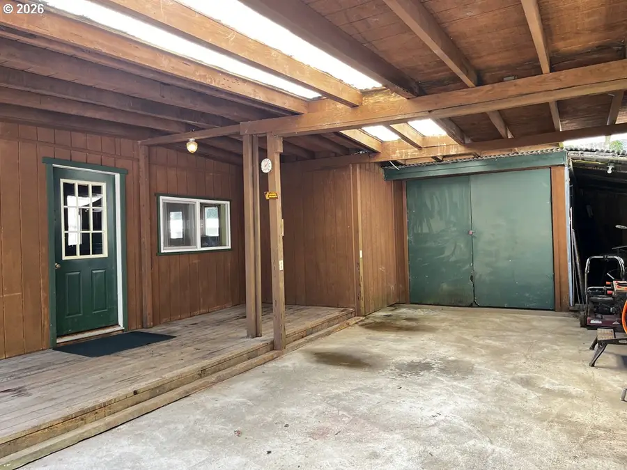 85122 Cedar Dr, Florence, OR 97439 - #3