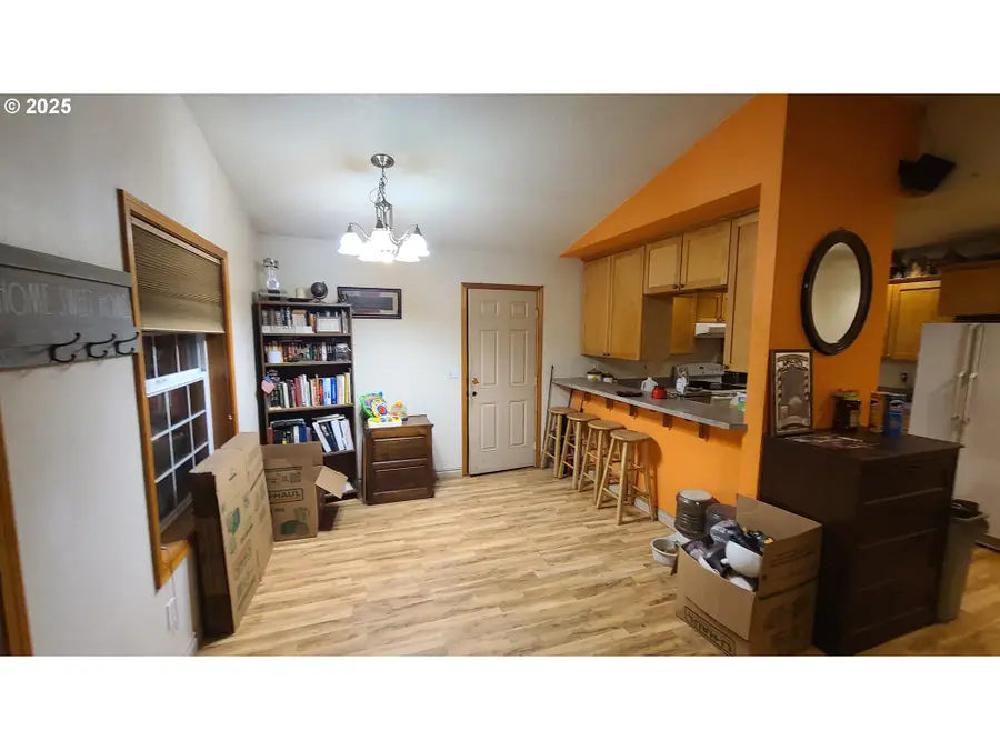 504 Wall St, Silverton, OR 97381 - Image #3