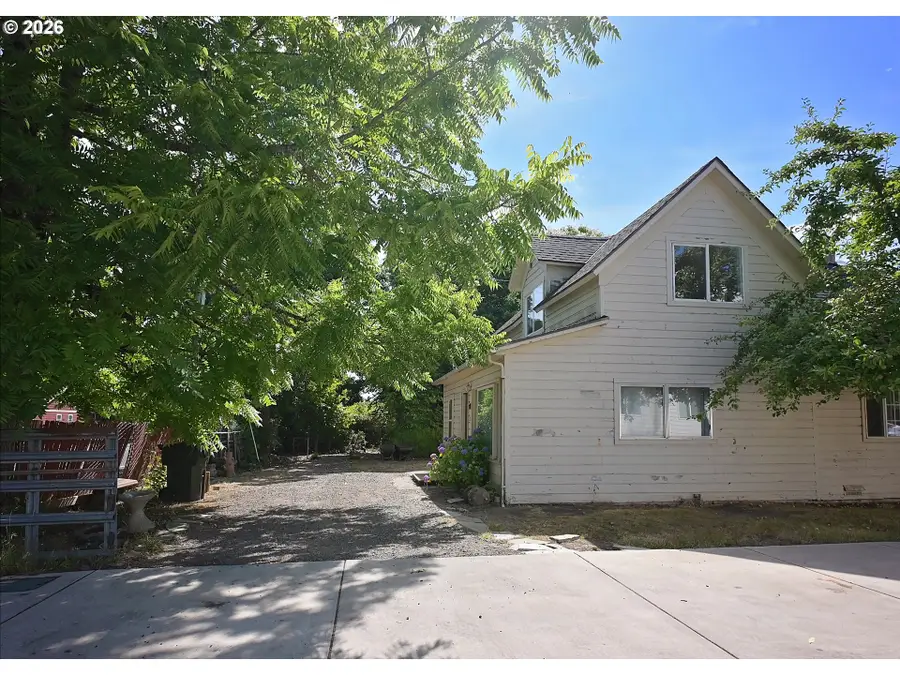 1710 SW 2nd St, McMinnville, OR 97128 - #3