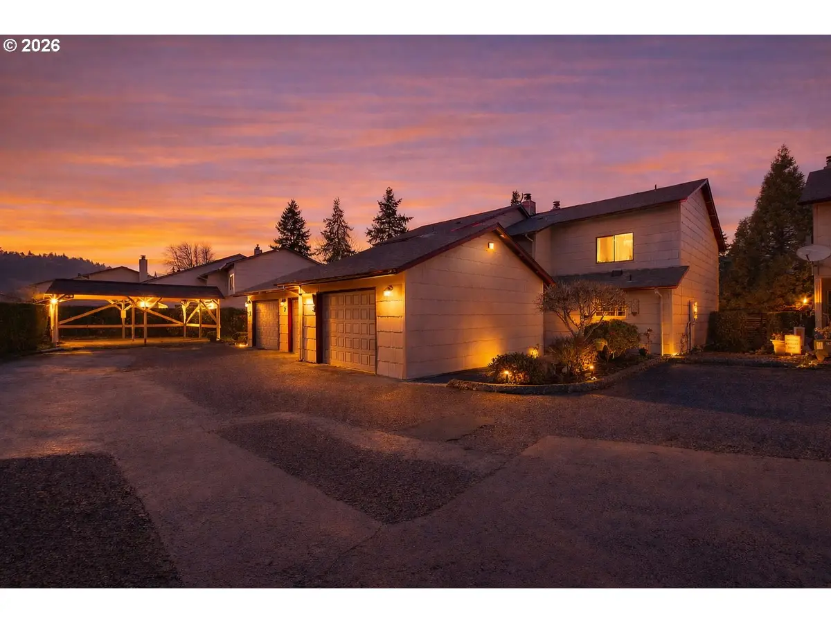 2363 40th Ave, Longview, WA 98632 - #1