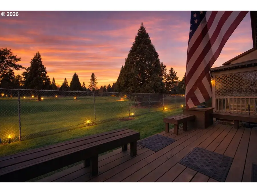 2363 40th Ave, Longview, WA 98632 - #2