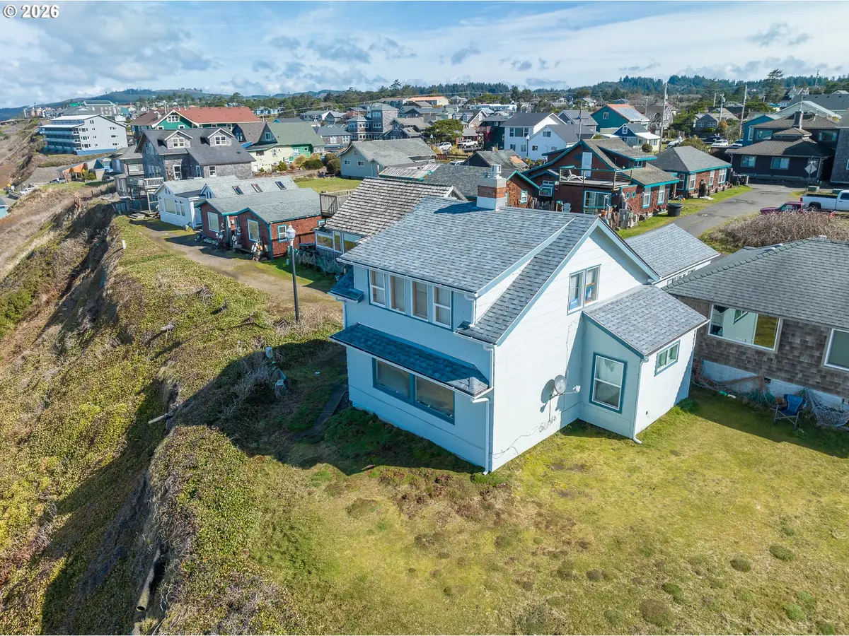 825 NW 1st St, Newport, OR 97365 - #1