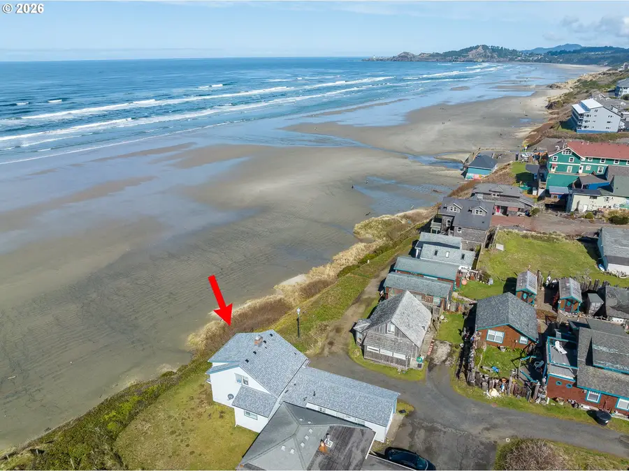 825 NW 1st St, Newport, OR 97365 - #2