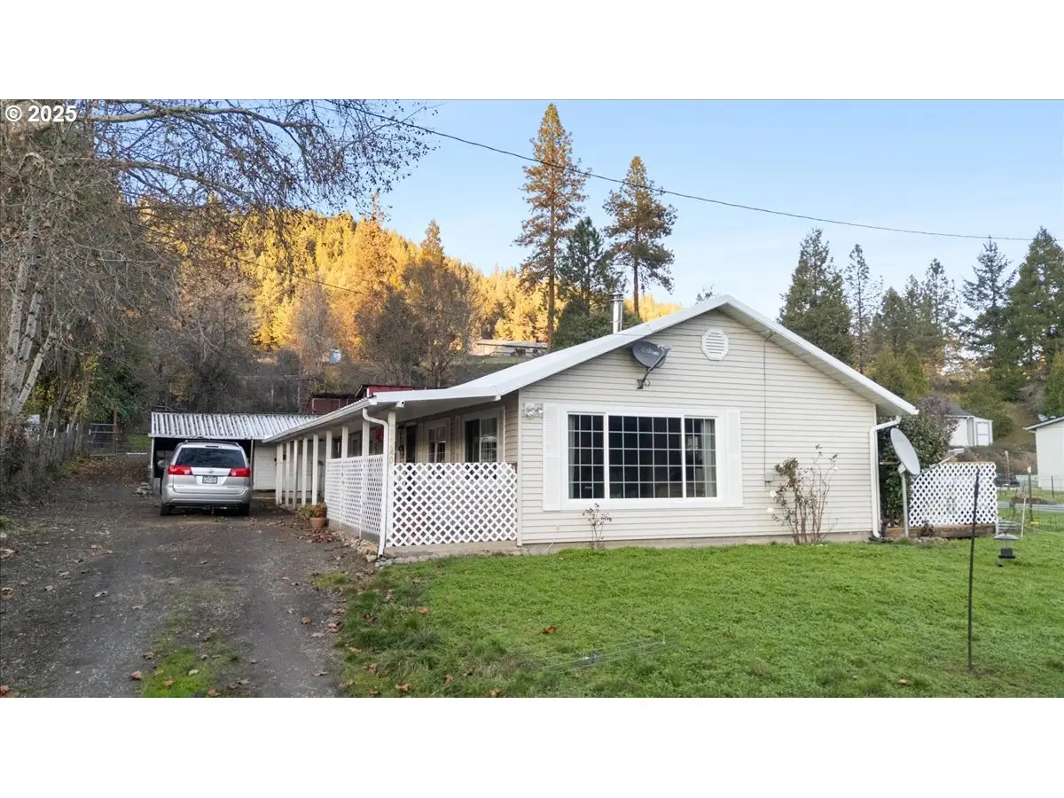 22240 Tiller Trail Hwy, South Umpqua, OR 97429 - Image #1