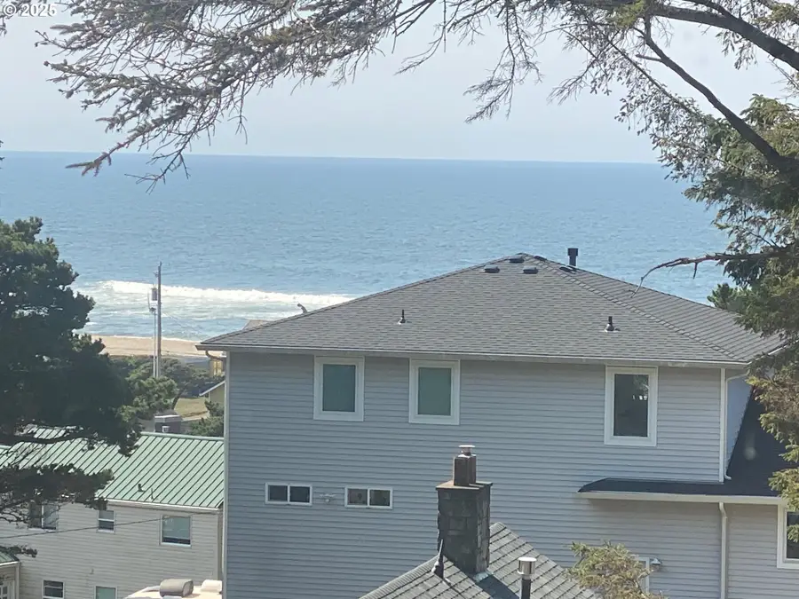 1715 NW 35th Pl, Lincoln City, OR 97367 - Image #3