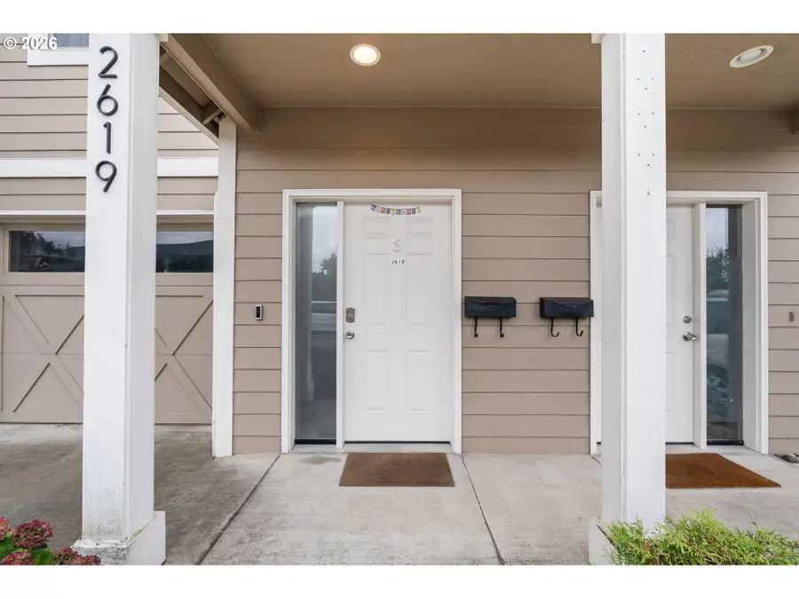 2619 SE 109th Ave, Portland, OR 97266 - #2
