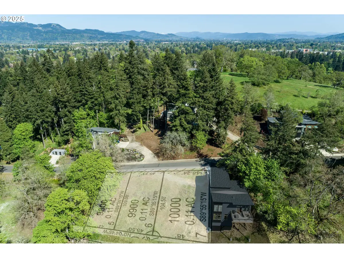 Crenshaw, Eugene, OR 97401 - Image #1