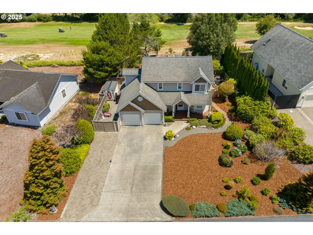7 Onadoone Ct, Florence, OR 97439 - Image #1