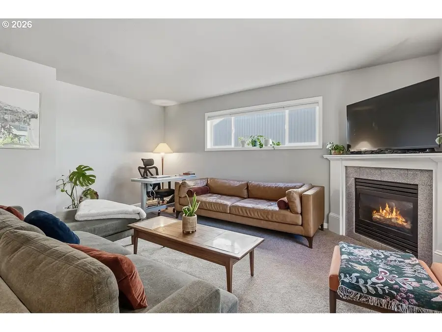 1924 SE Sherrett St, Portland, OR 97202 - #3