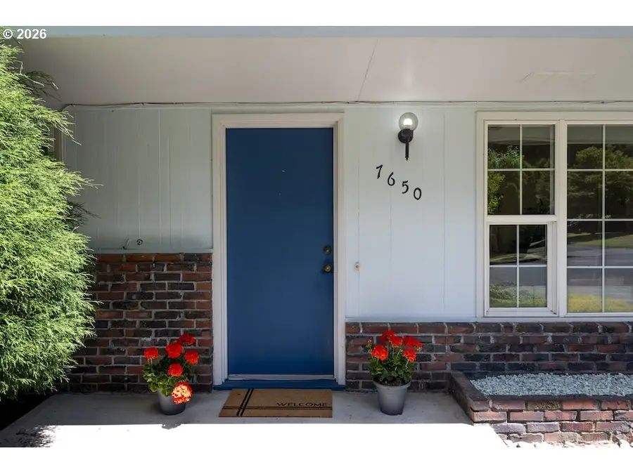 7650 SW 84th Ave, Portland, OR 97223 - #3