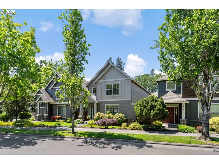 8914 SW Taylors Ferry Rd, Portland, OR 97223 - #2