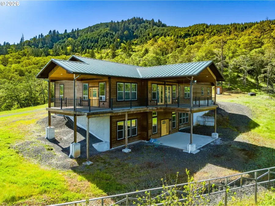 1757 Riddle By Pass Rd, Riddle, OR 97469 - #3