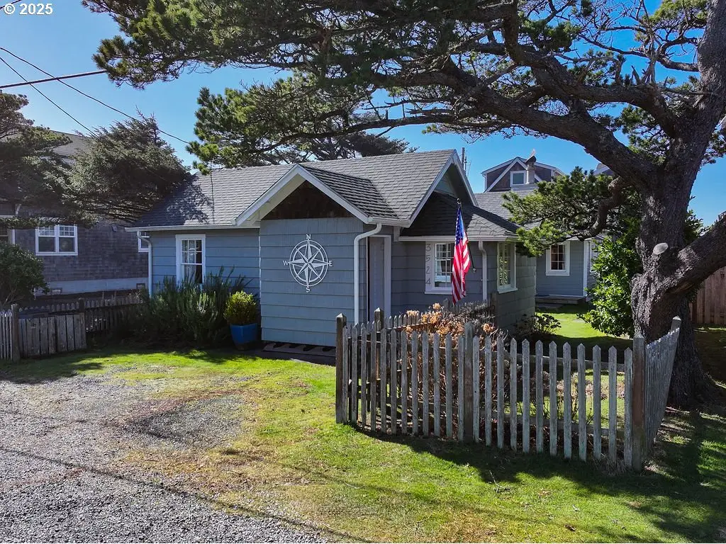 3524 Pacific Ave, Cannon Beach, OR 97110 - Image #1