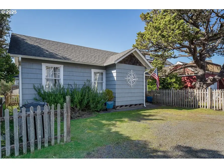 3524 Pacific Ave, Cannon Beach, OR 97110 - Image #2